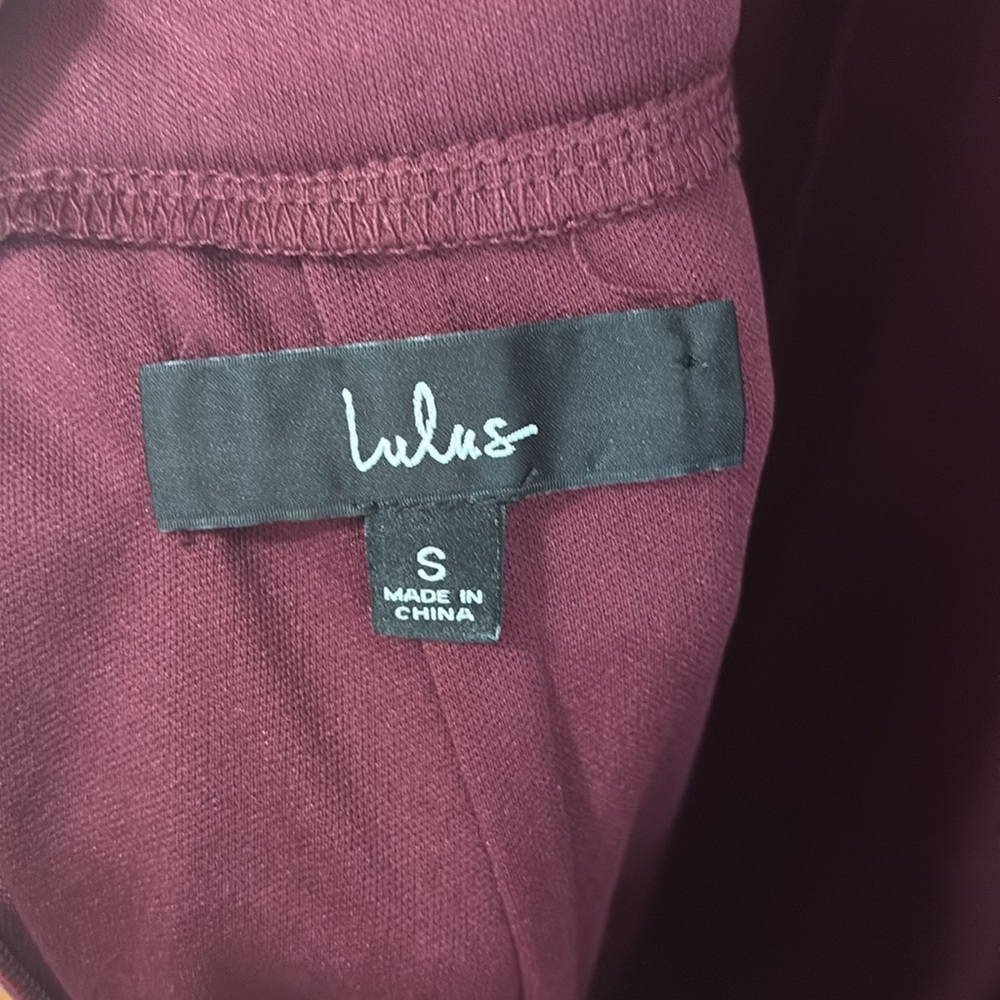 Lulu's Momentous Moments Burgundy Lace Backless Maxi Dress - Size Small - Picture 11 of 14